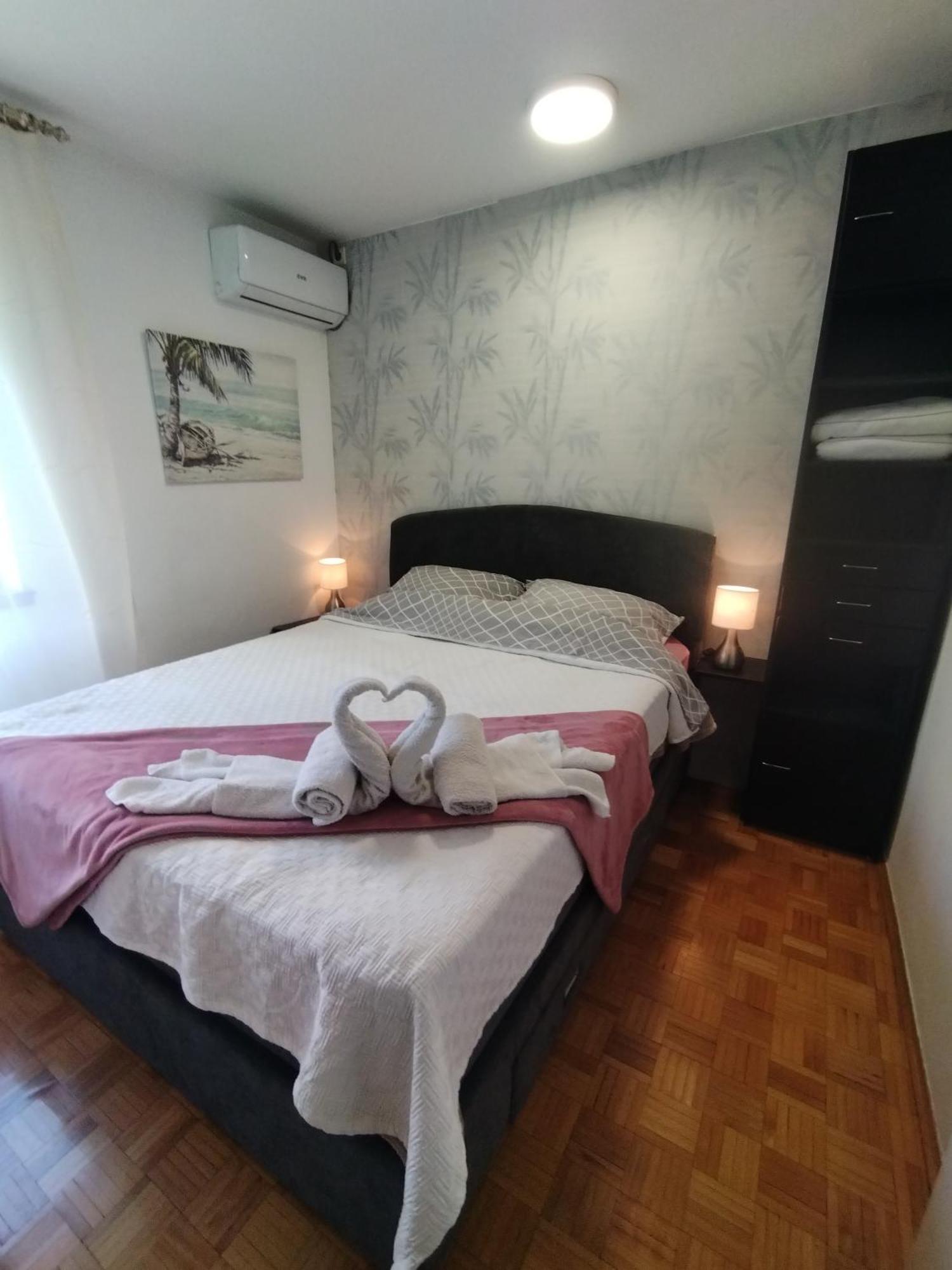 Apartment Mrc Bezanija Exterior foto